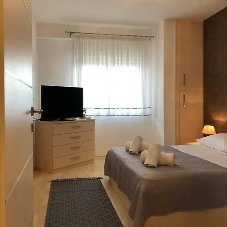 Apartment Modern In *