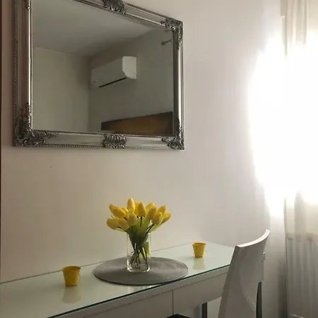Modern In * Split